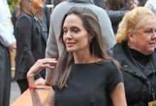 Angelina Jolie, Günden Güne Eriyor