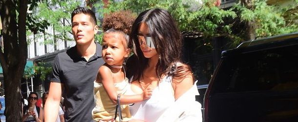 Kardashian’ın Kızı 2 Bin Dolarlık Çanta Taktı