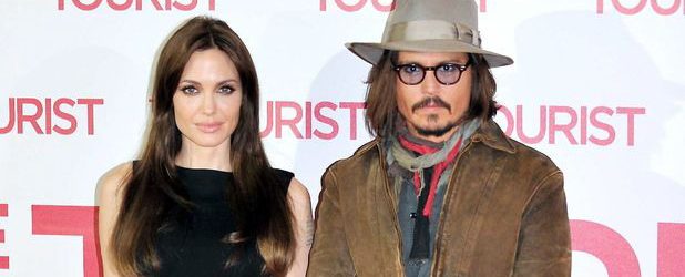 Johnny Depp ve Angelina Jolie Aşk mı Yaşıyor